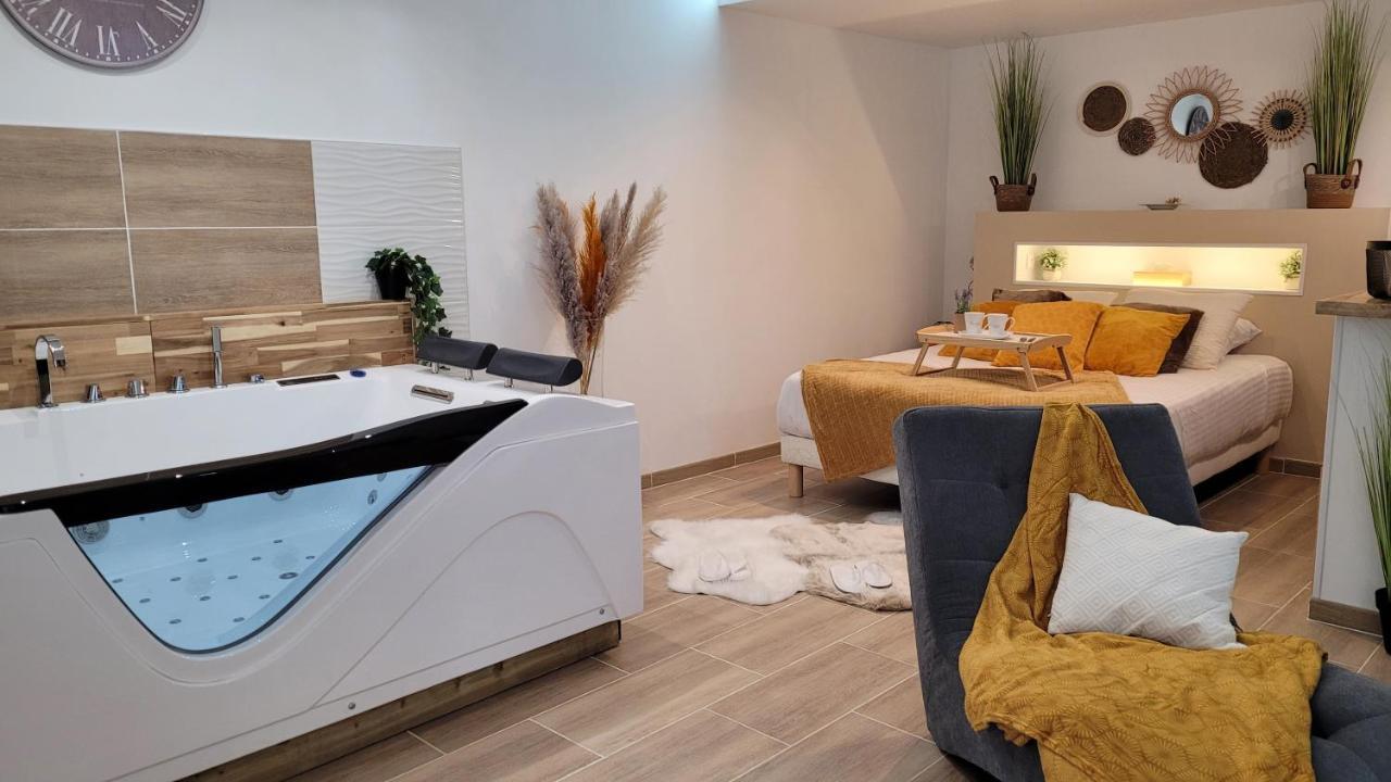 Studio Design Cocon Spa Prive A Deux Pas De Lille Bassee Экстерьер фото