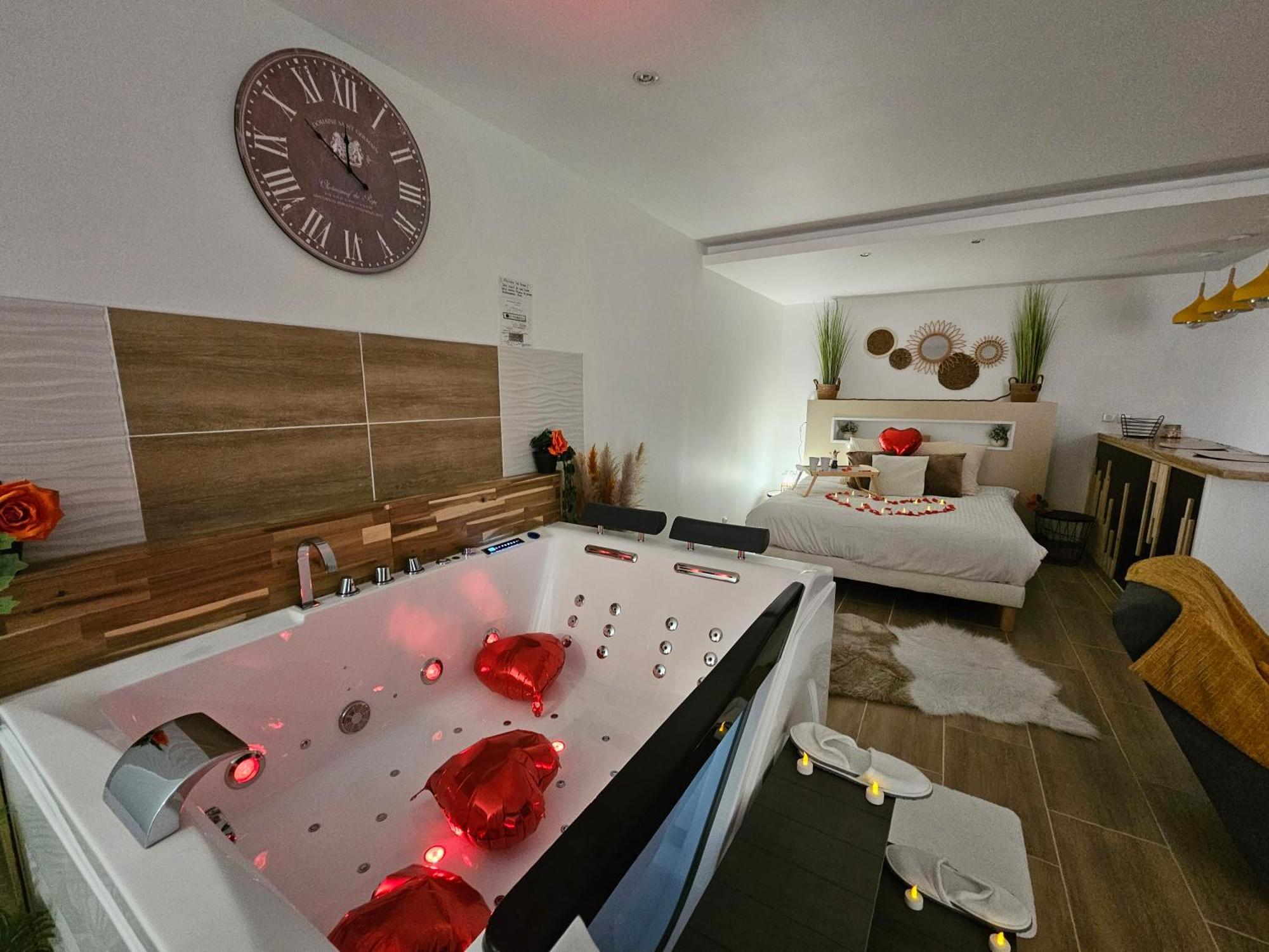 Studio Design Cocon Spa Prive A Deux Pas De Lille Bassee Экстерьер фото